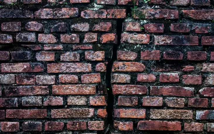 Mur fissuré