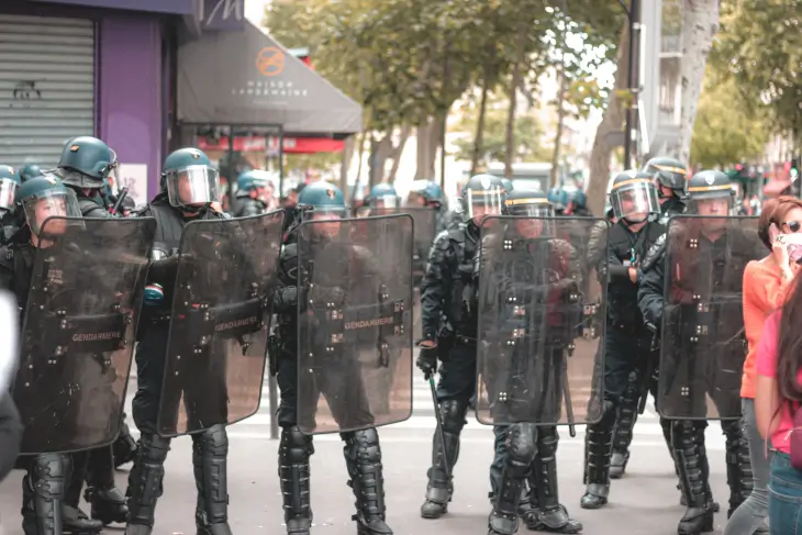 Polices manifestation Réunion